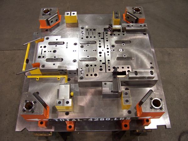 Lower die